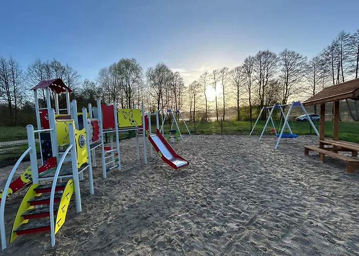 Całoroczny Nad Jeziorem - Balia Z Jacuzzi Dom wakacyjny Balewo (Pomerania)